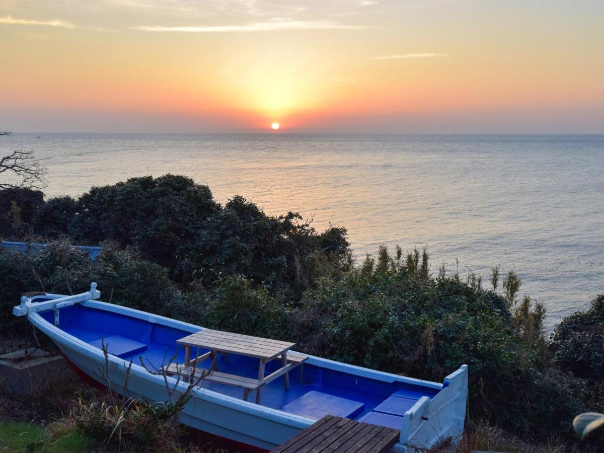 Tonosaki Bungalow & Bbq Tsushima  Exterior photo